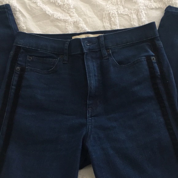 Skinny Velvet Stripe Gap Jeans - Picture 3 of 8